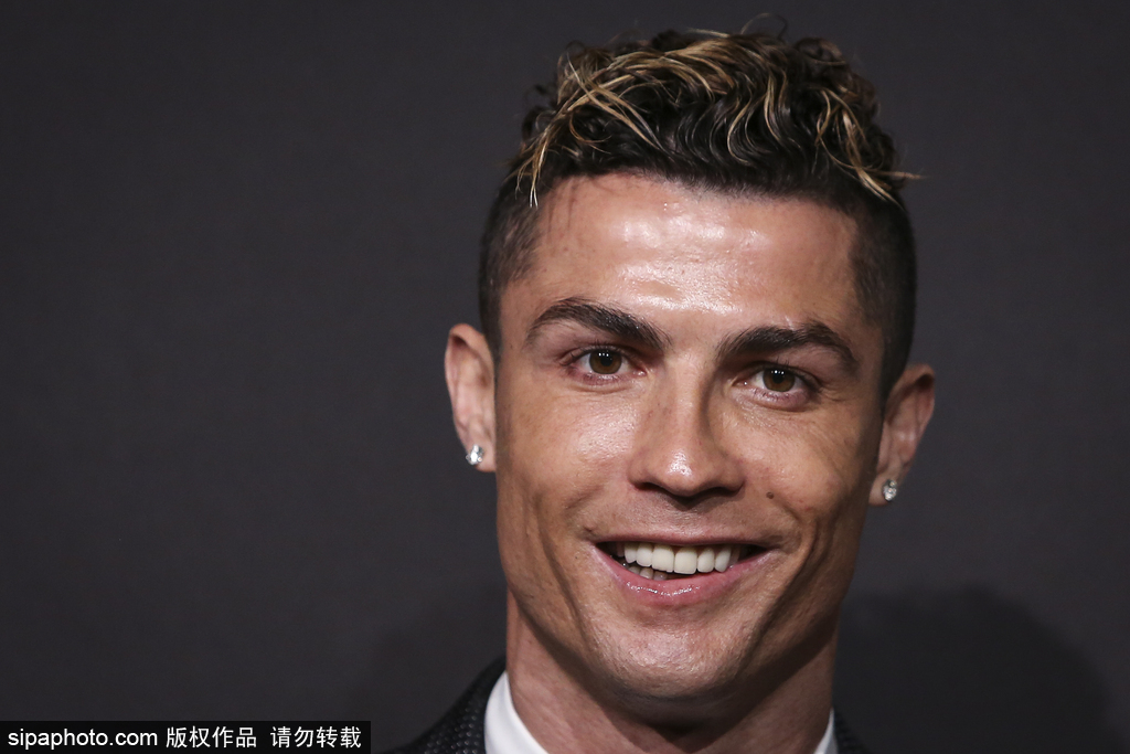 示了他视野 示了他视野