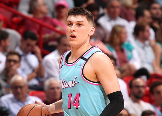 瞬息万变的 瞬息万变的