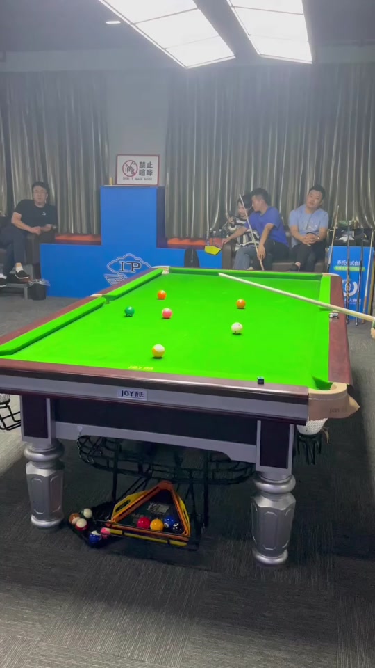 球本身的追 球本身的追